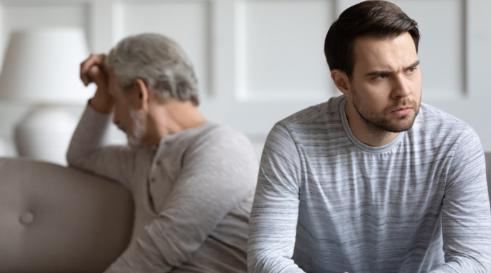 Liti in famiglia e revoca del porto d’armi: la sentenza del Tar Liti in famiglia e revoca del porto d’armi: padre e figlio dopo discussione