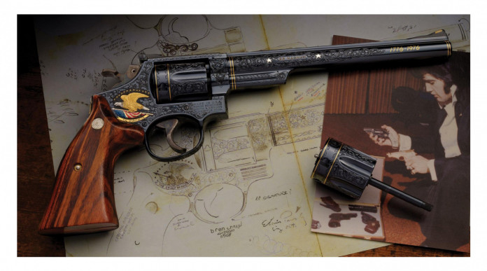 Collezionismo, lo S&W Model 53 di Elvis Presley battuto all'asta a 200.000 dollari Collezionismo, lo S&W Model 53 di Elvis Presley battuto all'asta a 200.000 dollari