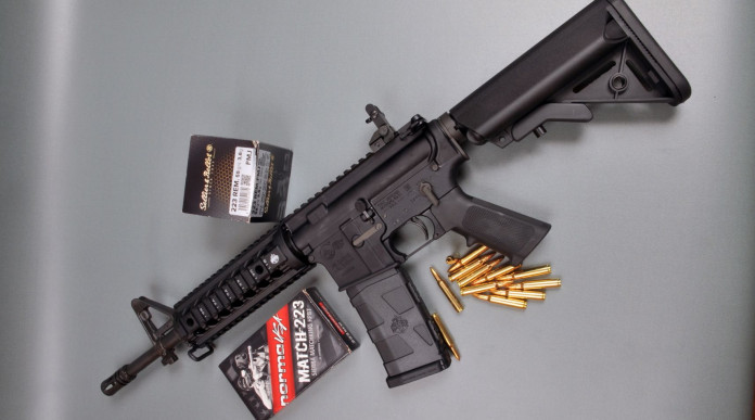 Colt Defense M4 Navy calibro .223 Rem, nata per i Navy Seals Colt Defense M4 Navy calibro .223 Rem, nata per i Navy Seals