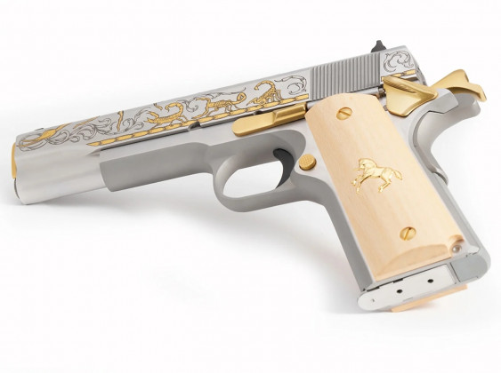 vista completa della pistola custom Sk Guns Untamed Alacr&aacute;n