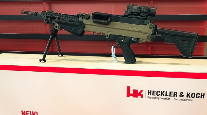 Heckler & Koch 421, una nuova mitragliatrice leggera Heckler & Koch 421, una nuova mitragliatrice leggera