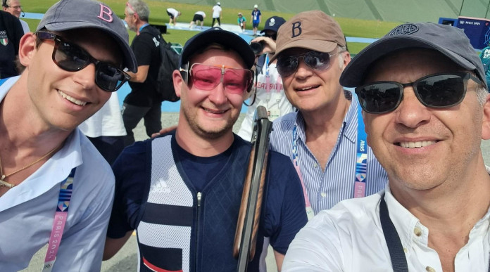 En plein Beretta nel trap maschile a Parigi 2024 En plein Beretta nel trap maschile a Parigi 2024: Carlo Gussalli Beretta, Nathan Hales, Franco Gussalli Beretta e Carlo Ferlito