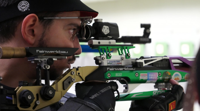 Campionati italiani di tiro a segno, a 10 metri vincono Sollazzo e (di nuovo) Gambaro Campionati italiani di tiro a segno, a 10 metri vincono Sollazzo e (di nuovo) Gambaro