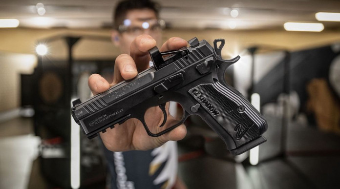 La Cz Shadow 2 per il porto occulto ecco la variante Carry