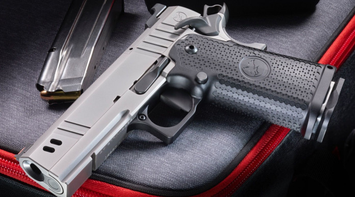 La Nighthawk Custom accorcia la Bds9: ecco la versione Commander La Nighthawk Custom accorcia la Bds9: ecco la versione Commander