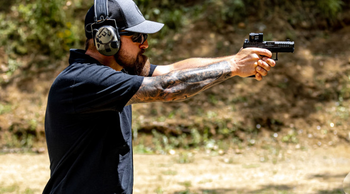 Ported la Cz P-10 C con compensatore integrato Ported la Cz P-10 C con compensatore integrato