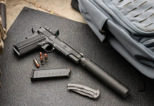 Threaded: la Springfield Armory Operator Aos anche con la canna filettata Threaded la Springfield Armory Operator Aos anche con la canna filettata