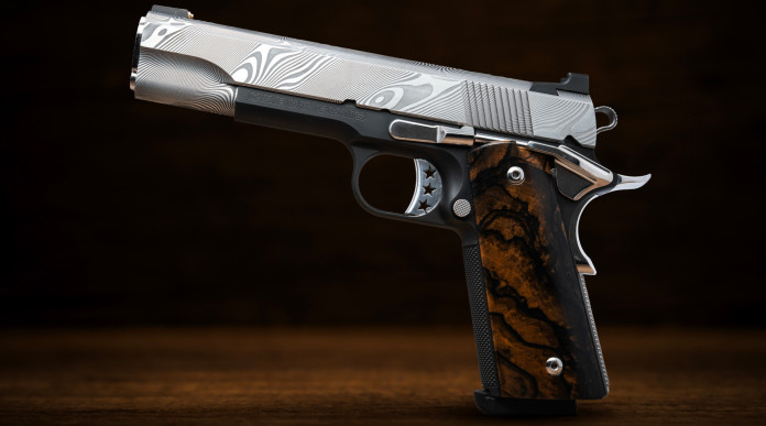 Torna la Zebra Damascus 1911 Cabot Guns lancia l’edizione 2025 Torna la Zebra Damascus 1911 Cabot Guns lancia l’edizione 2025