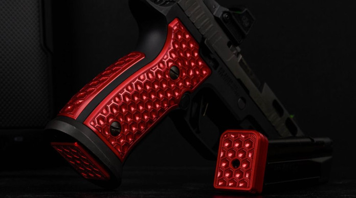 Guancette rosso rubino per customizzare la Sig Sauer P320-Axg Guancette rosso rubino per customizzare la Sig Sauer P320-Axg