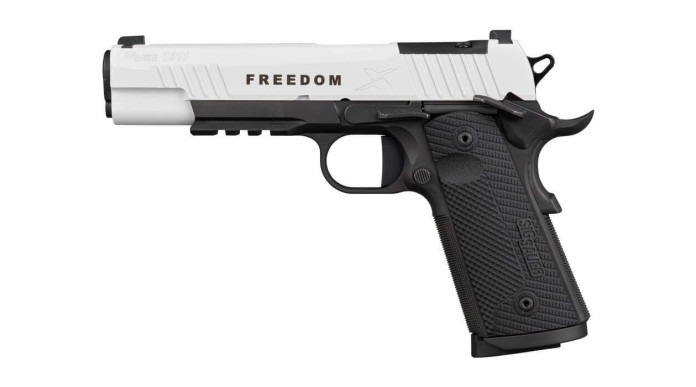 La Sig Sauer lancia la Freedom Series, le pistole per l’associazione di Charlie Kirk La Sig Sauer lancia la Freedom Series, le pistole per l’associazione di Charlie Kirk