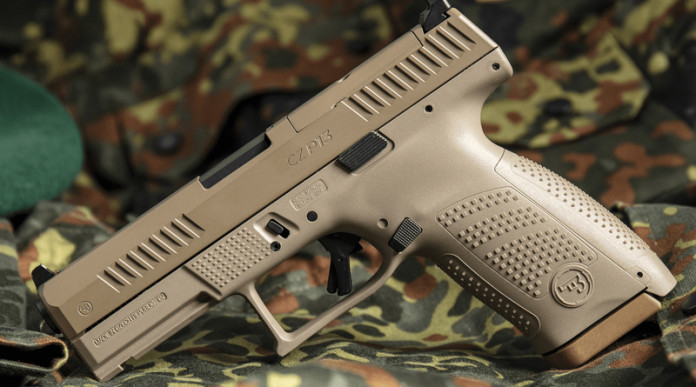 Una pistola Cz come arma d’ordinanza dell’esercito tedesco Una pistola Cz come arma d’ordinanza dell’esercito tedesco