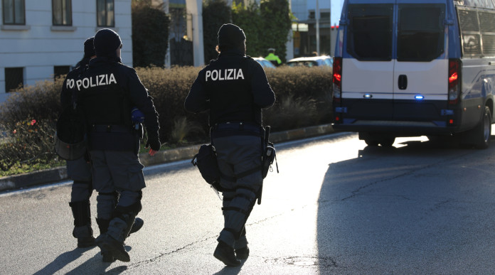 Nel pacchetto sicurezza lo scudo penale per le forze dell’ordine Nel pacchetto sicurezza lo scudo penale per le forze dell’ordine