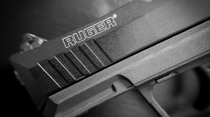 Il Corriere della Sera Beretta punta al 30% di Ruger Il Corriere della Sera Beretta punta al 30% di Ruger - pistola Ruger