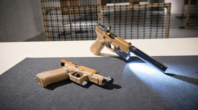 Umarex replica la Glock 19X Mos come arma di libera vendita