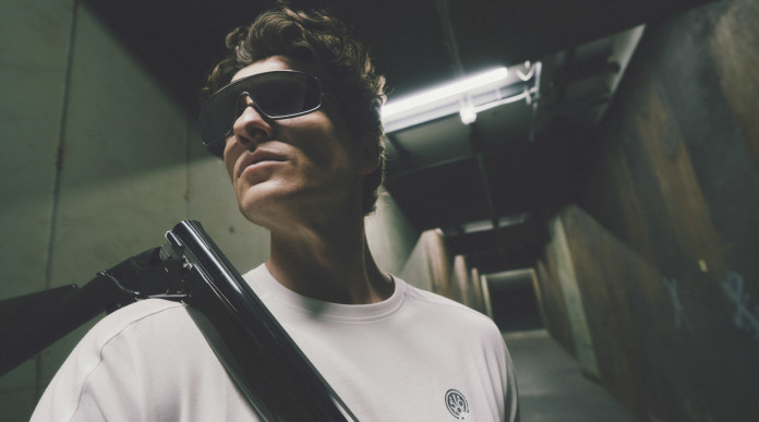 Beretta insieme a Oakley per cinquecento occhiali da sole da collezione